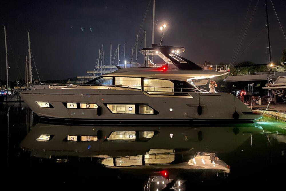 2021 FERRETTI YACHTS 670 